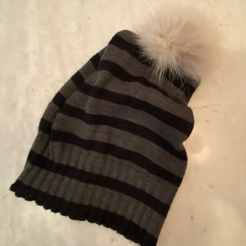 Rachel F Slouchy Toque with Recycled Fur Pom Pom - Picture 3 of 9